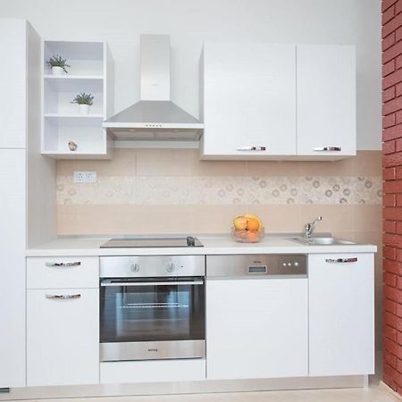 Apartments Dzeki สปลิท ภายนอก รูปภาพ